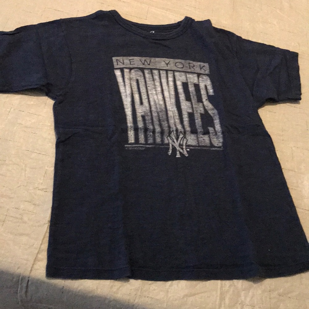 Banner boys New York Yankees navy T-shirt size S